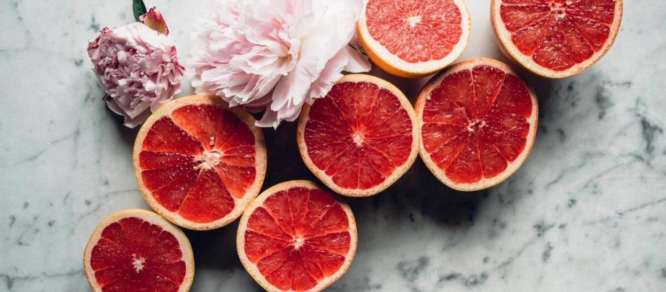 Γκρέιπφρουτ το... «θαυματουργό»: Το ποτό που «καίει» ότι θερμίδες έχεις φάει